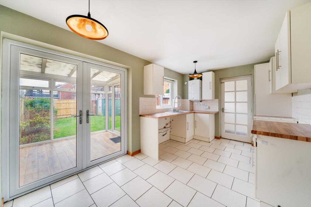 2, Maple Close, Ludlow, SY8 photo 2