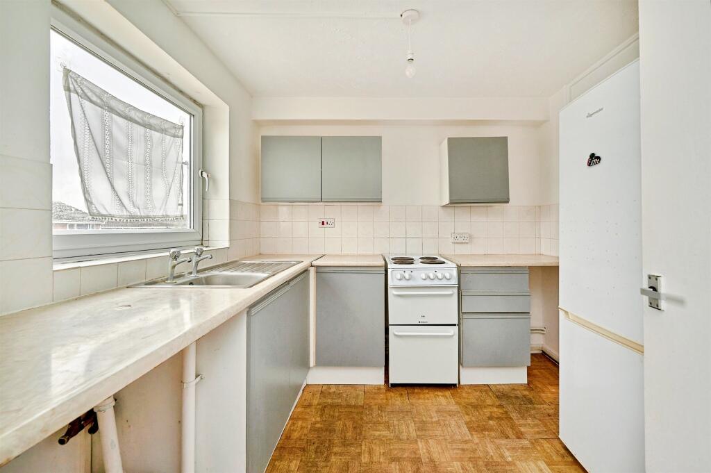 Apartment in Cambridge - View 4