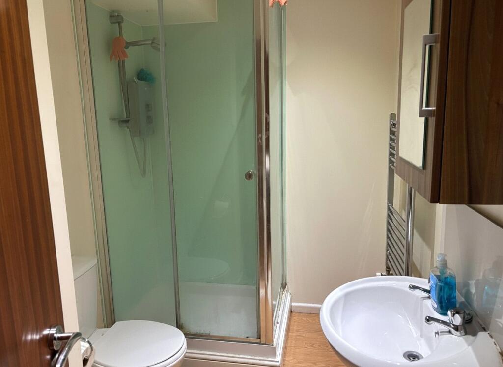 Apartment in Bristol - More