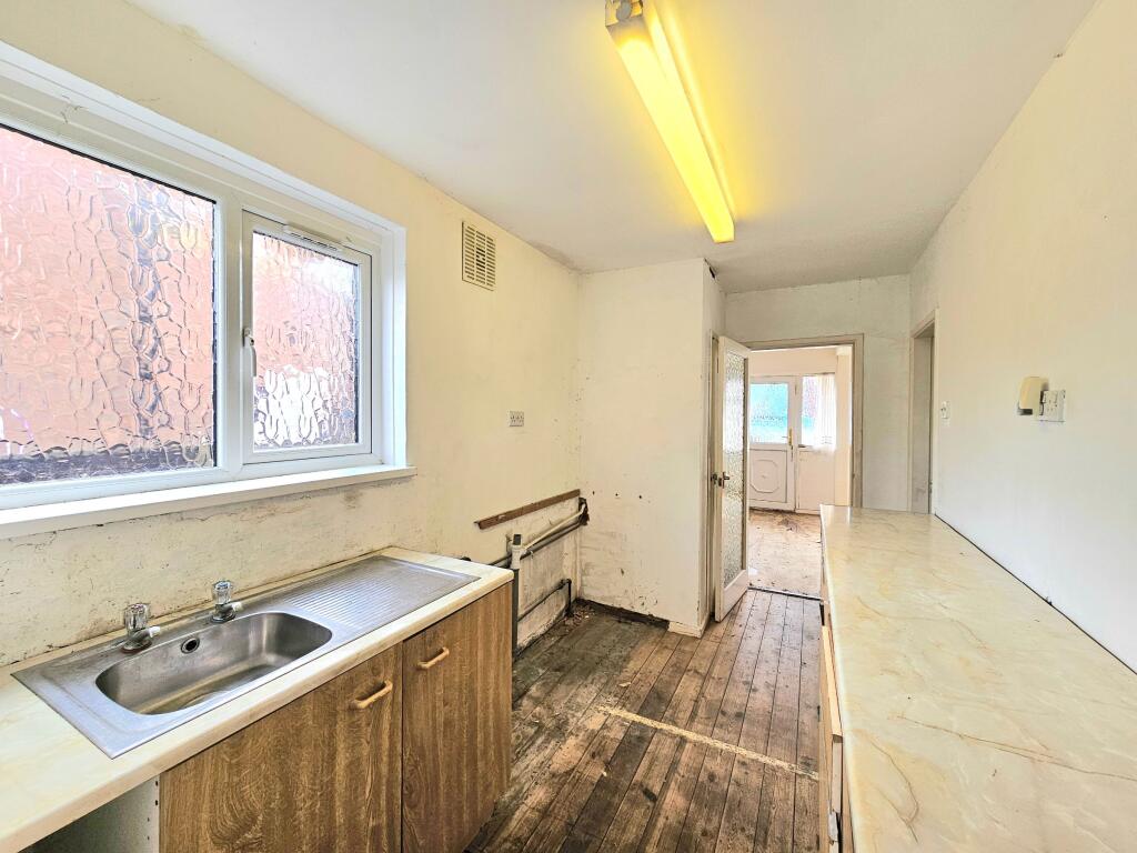 House in Birmingham, Newton - View 4