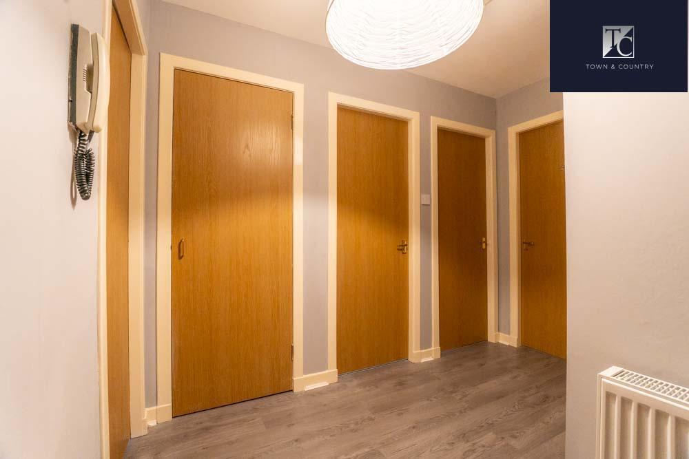 Apartment in Kirkintilloch, Barleybank - More