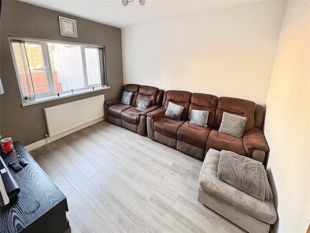 House in Wolverhampton, Springfield, Low Hill - View 5