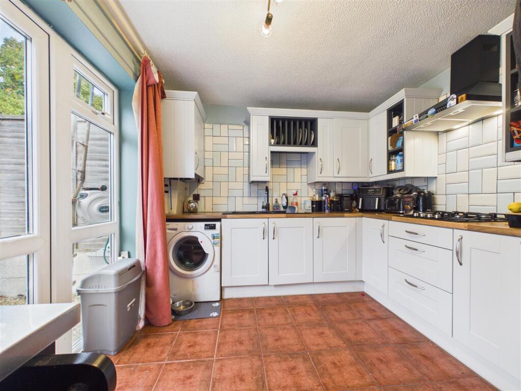 House in Worcester - View 2