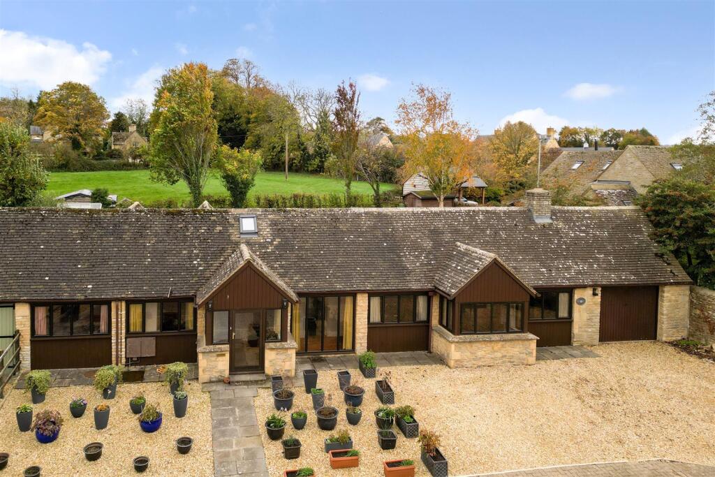 Main image of property: Ascott-Under-Wychwood, Oxfordshire
