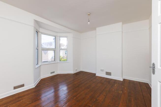 79 Victoria Parade-2.jpg