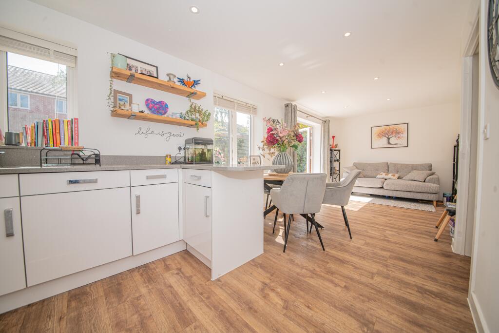 House in Eastleigh, Fair Oak and Horton Heath - View 5
