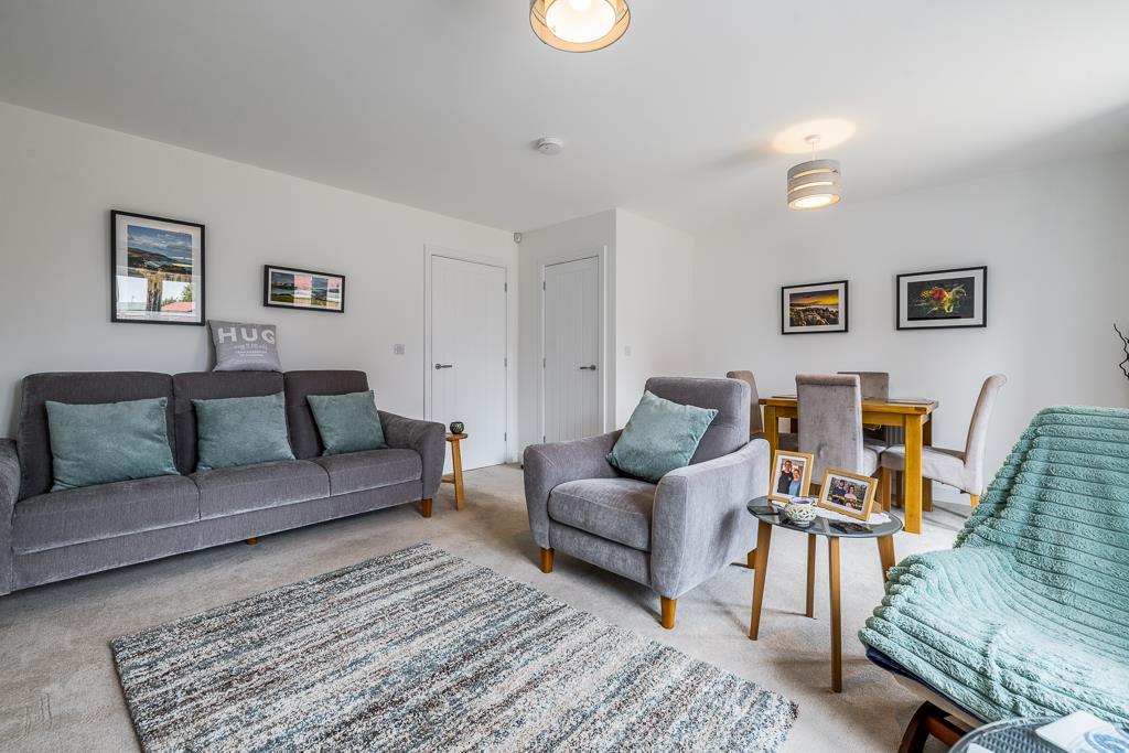 House in South Holland, Surfleet - More