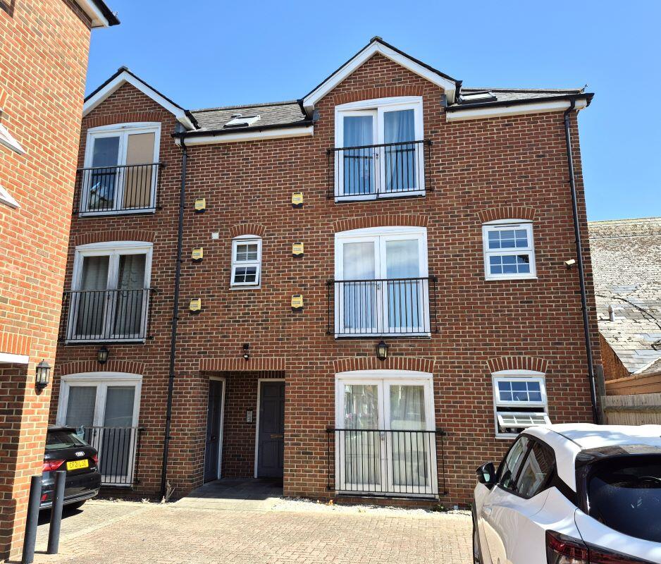Apartment in Runnymede, Chertsey
