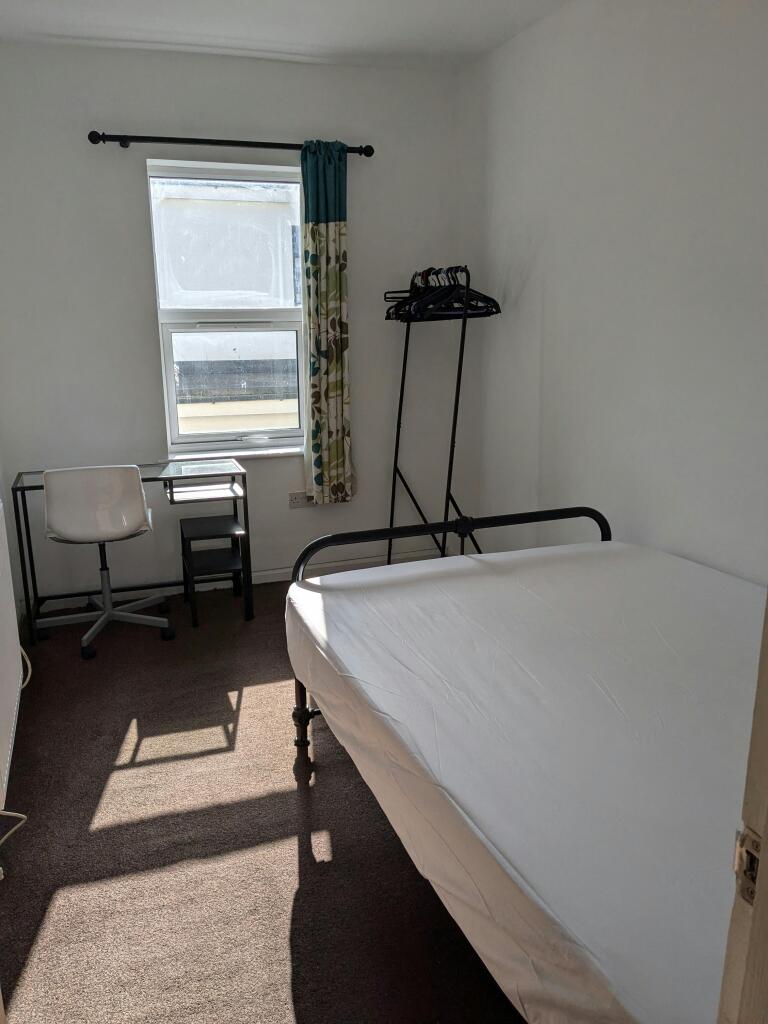 Single Bedroom LL.jpg