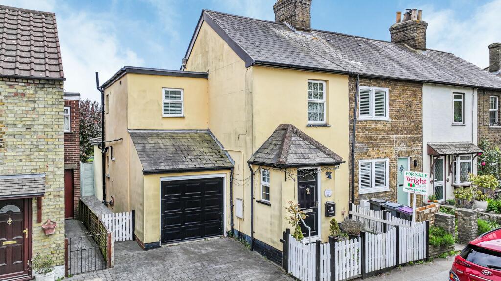 Main image of property: Cambridge Road, Sawbridgeworth