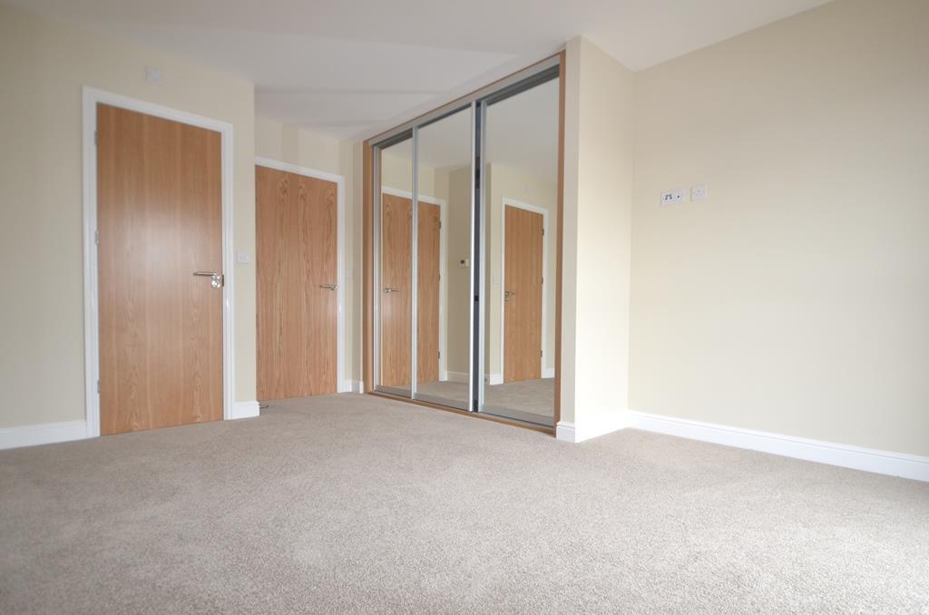 Apartment in London, Yiewsley - More