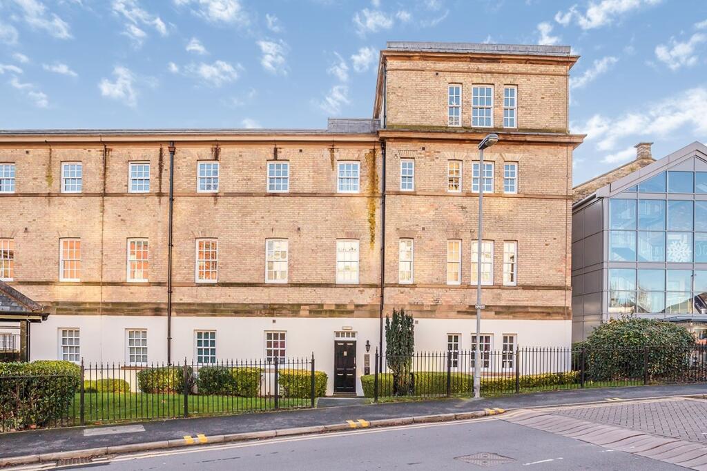 Main image of property: Tuke Grove, Wakefield, West Yorkshire, WF1