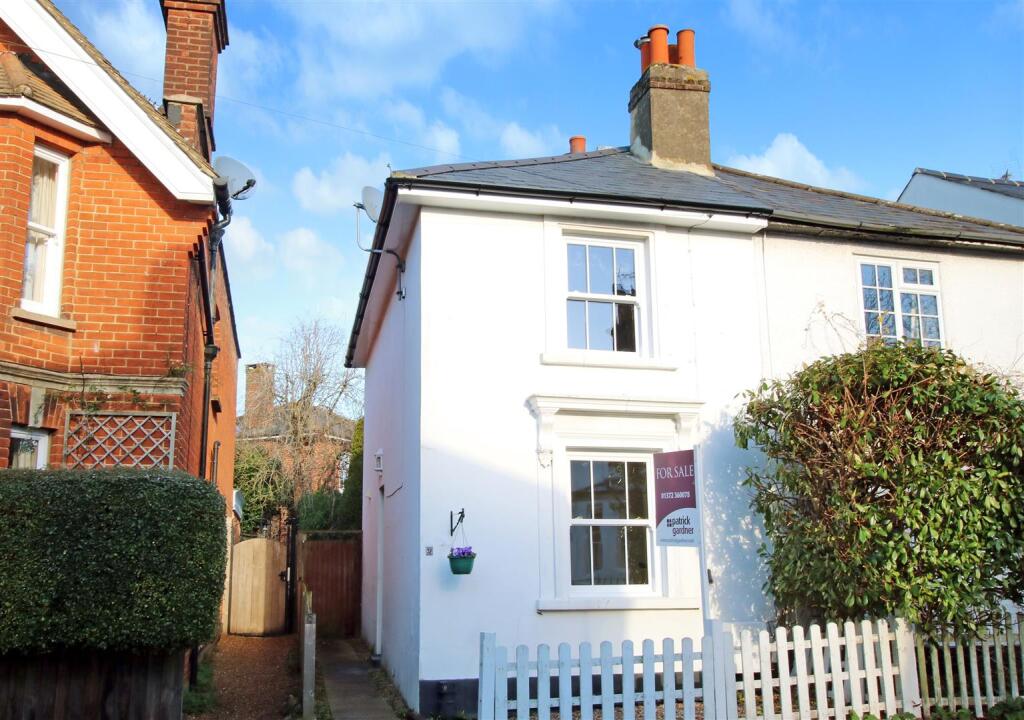 2-bed semi-detached on Highlands Road, South Leatherhead, KT22, £399,950