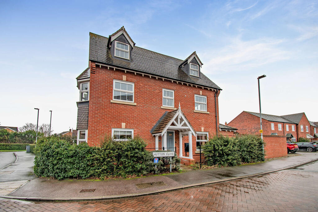 5-bed detached on Hutton Close, Quorn, LE12, £449,995