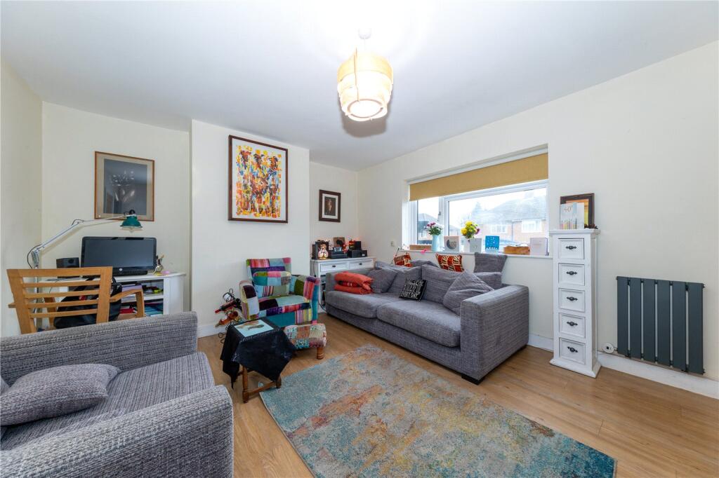 Main image of property: Putteridge Road, Luton, Bedfordshire, LU2