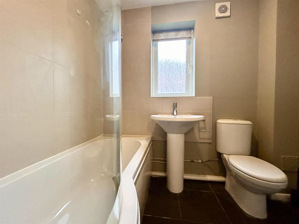 Apartment in Stevenage - View 3