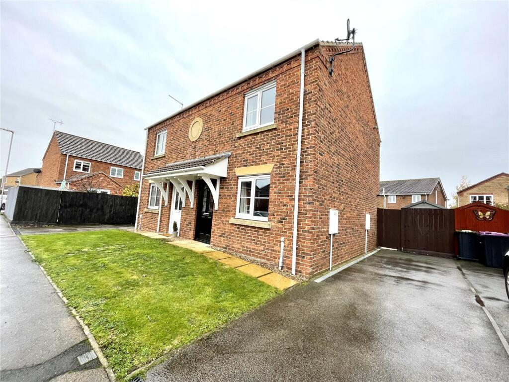 Main image of property: Post Mill Close, North Hykeham, Lincoln, Lincolnshire, LN6