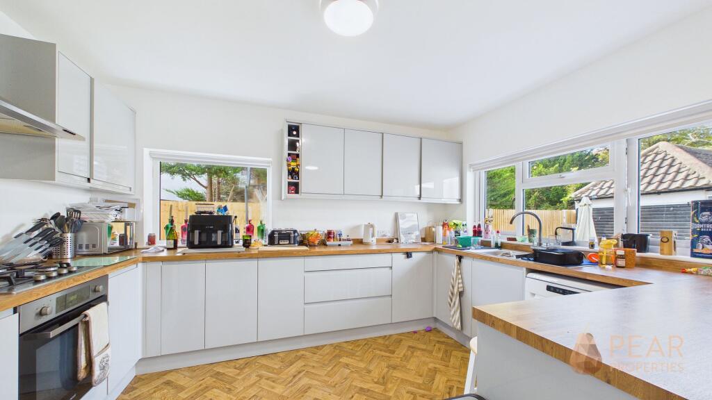 Broadmark Lane, Rustington, BN16 photo 5