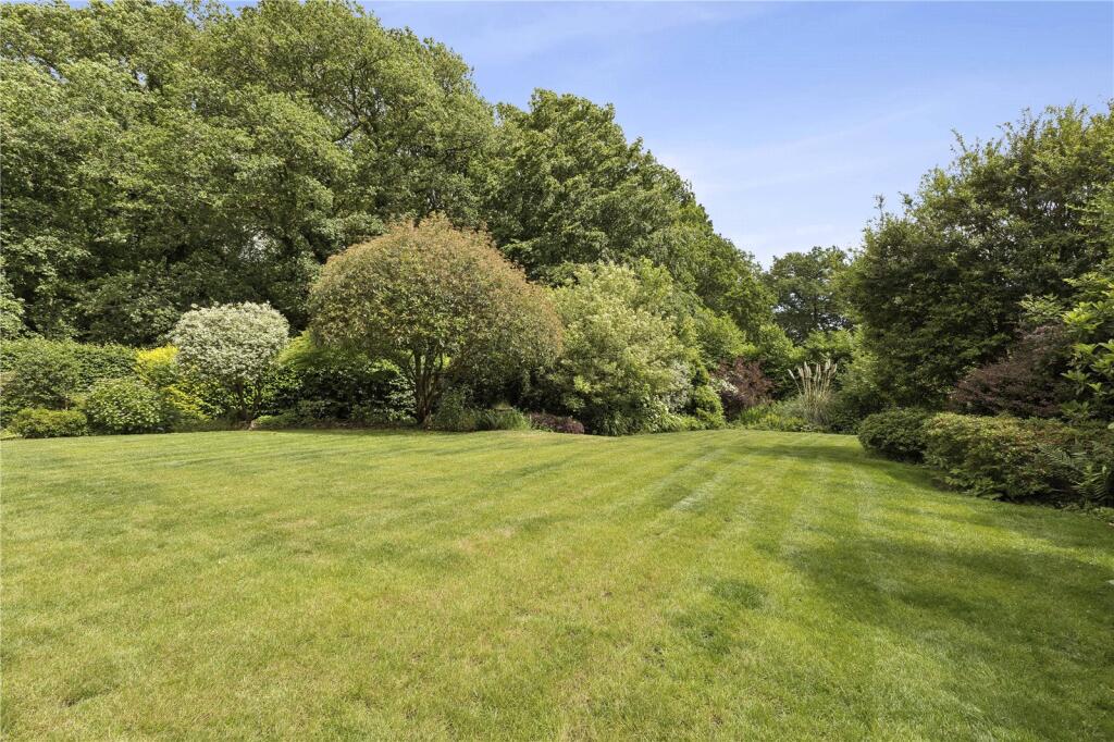Lodsworth, Petworth, West Sussex, GU28 photo 3