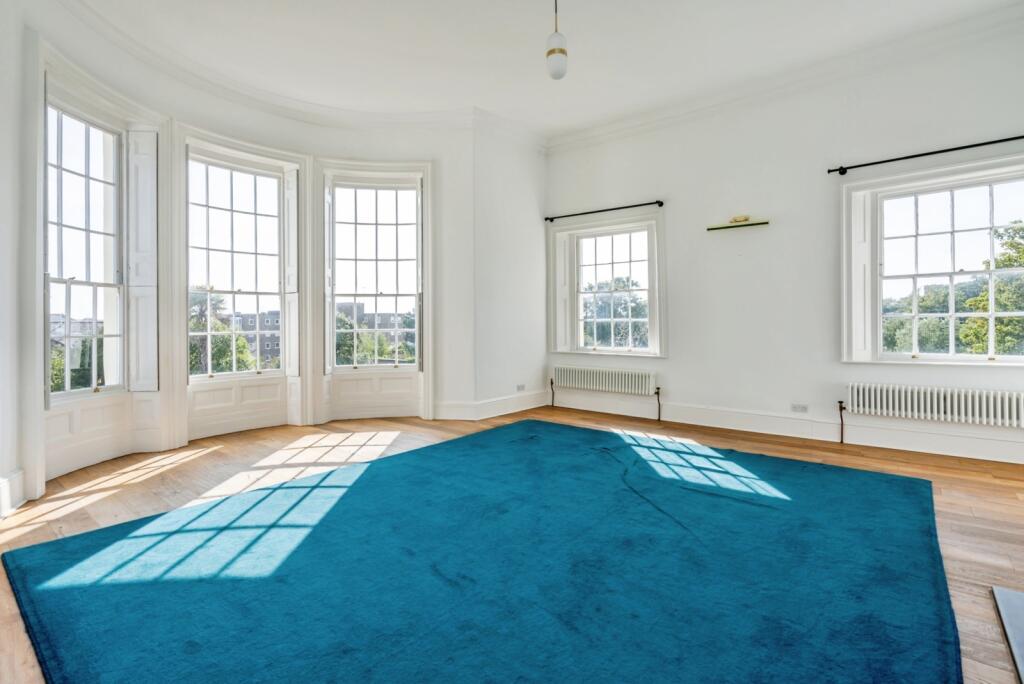 Apartment in Portsmouth - View 2