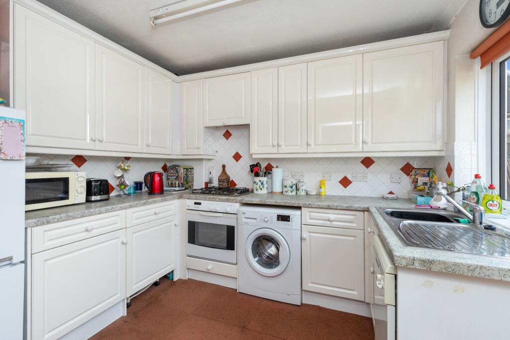 Woodview, Shoreham photo 4