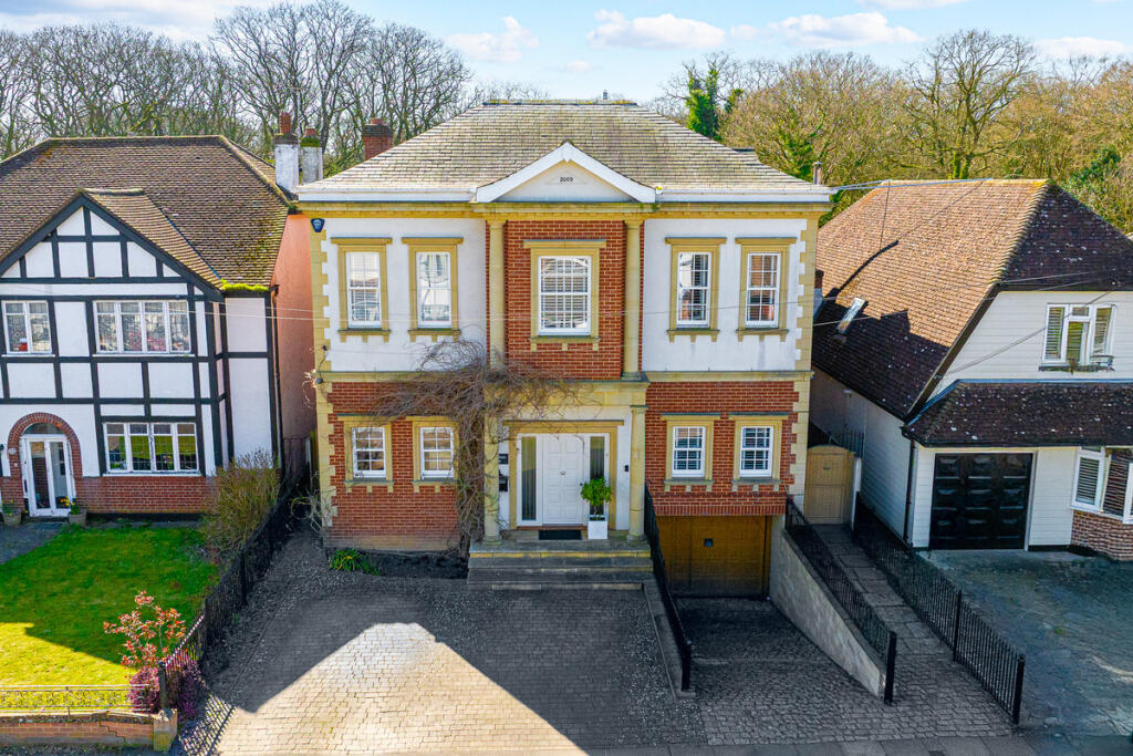 Main image of property: Woodside, Leigh-on-sea, SS9