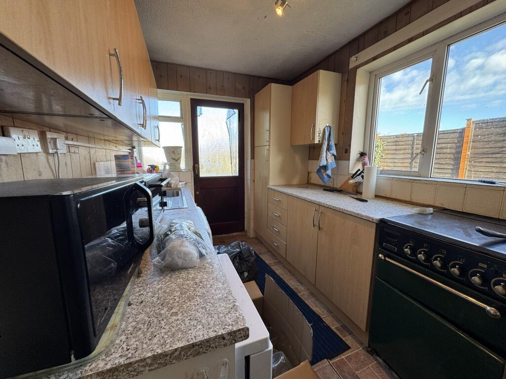 Trent Way, West End, Southampton photo 5