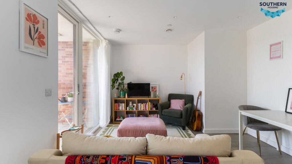 Apartment in London - View 5