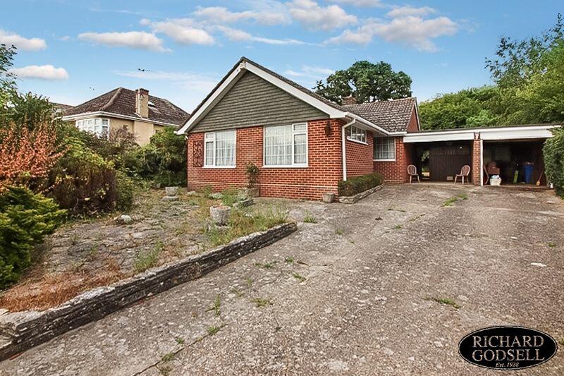 2-bed bungalow on Burton   Christchurch , £475,000