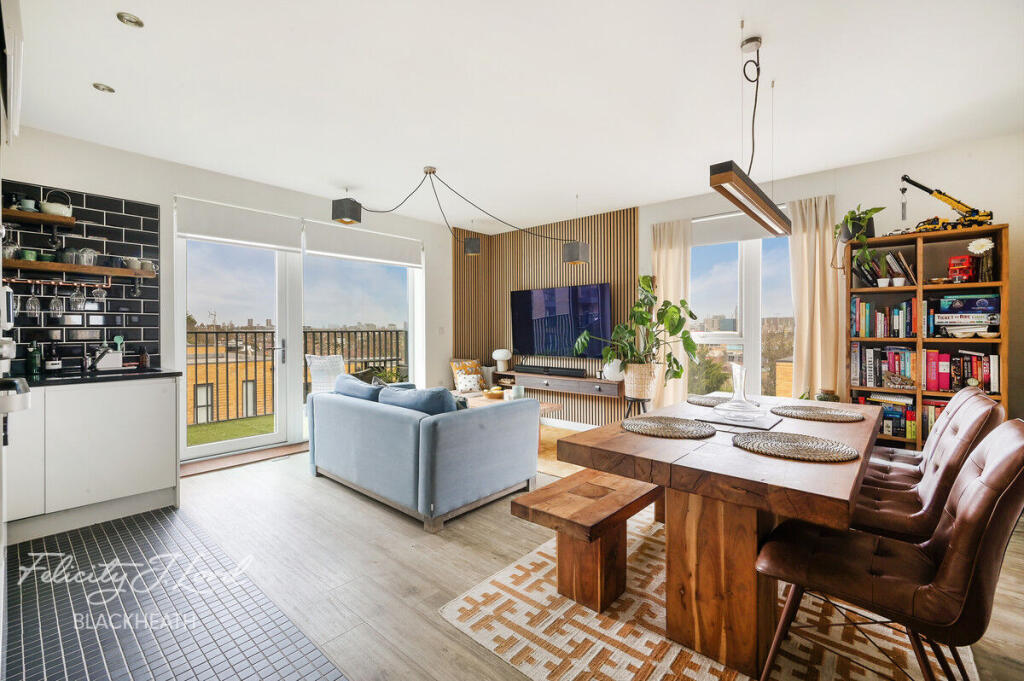 Main image of property: 1 Bowen Drive, Charlton
