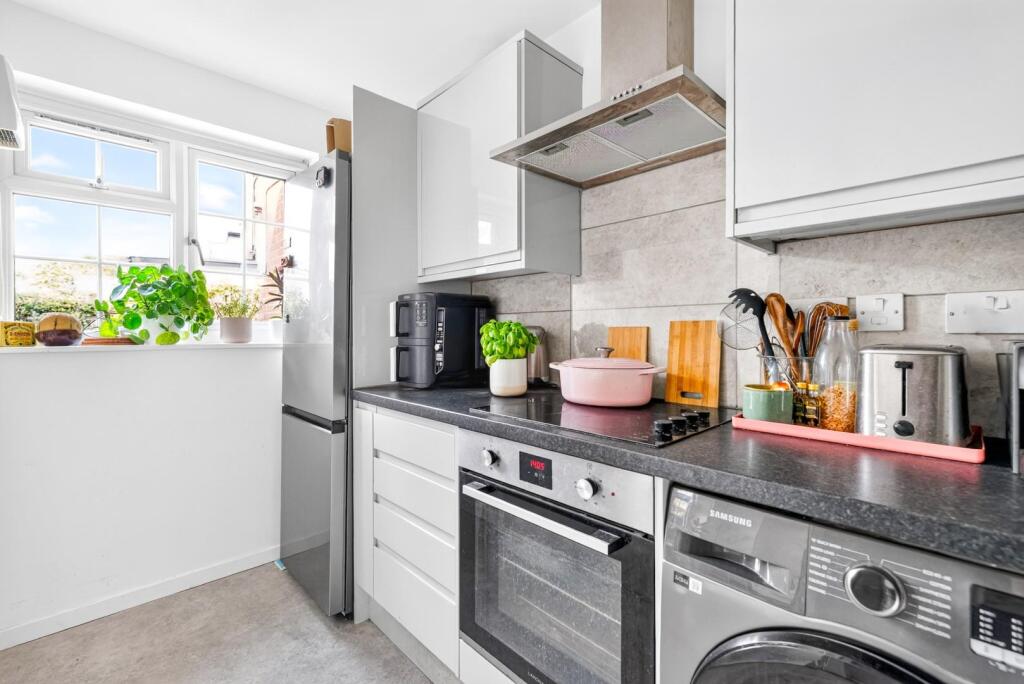 Apartment in London - View 4