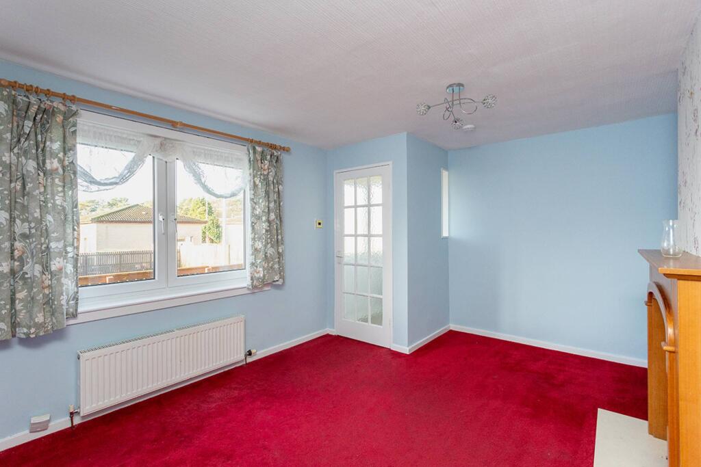 3 Henderson Street, Kingseat, Dunfermline, KY12 0TP photo 3