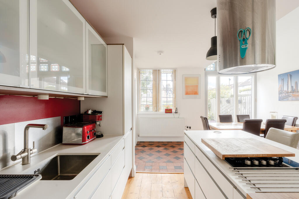 House in Portishead, North Somerset - More