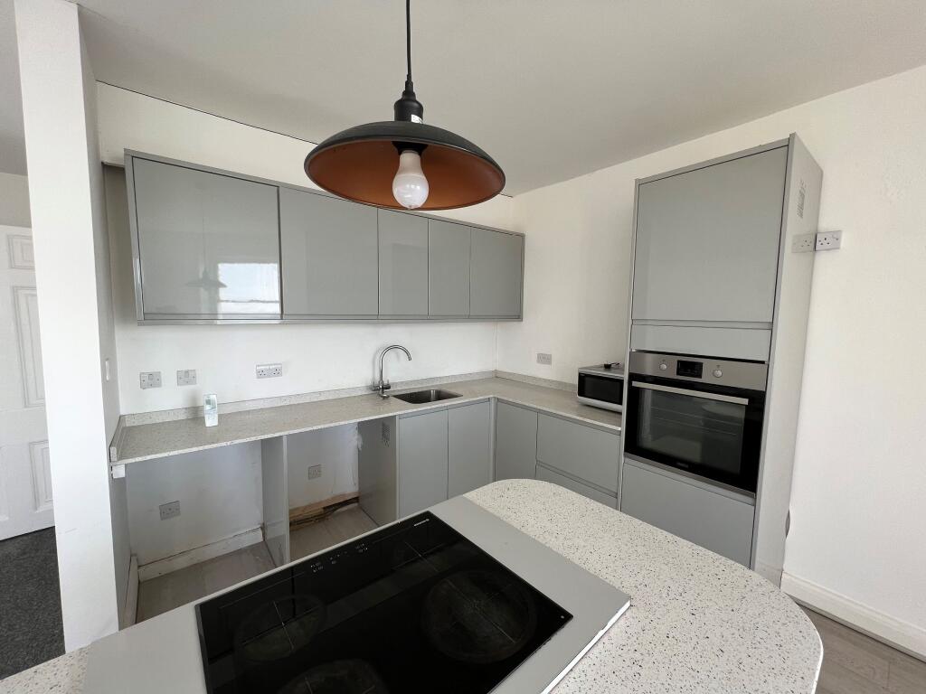 Apartment in Brighton, Kemptown - More