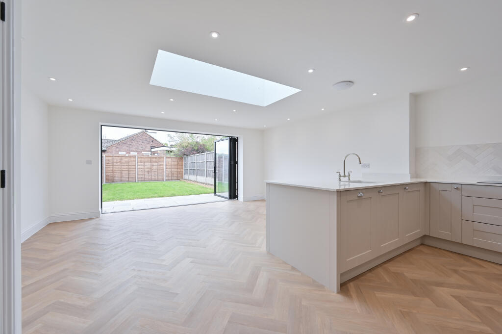 House in Harpenden, Batford - View 5