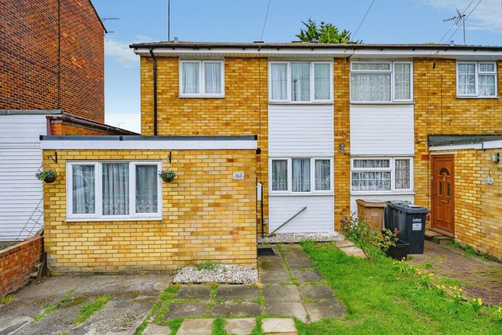 Main image of property: Tenby Drive, Luton, Bedfordshire, LU4