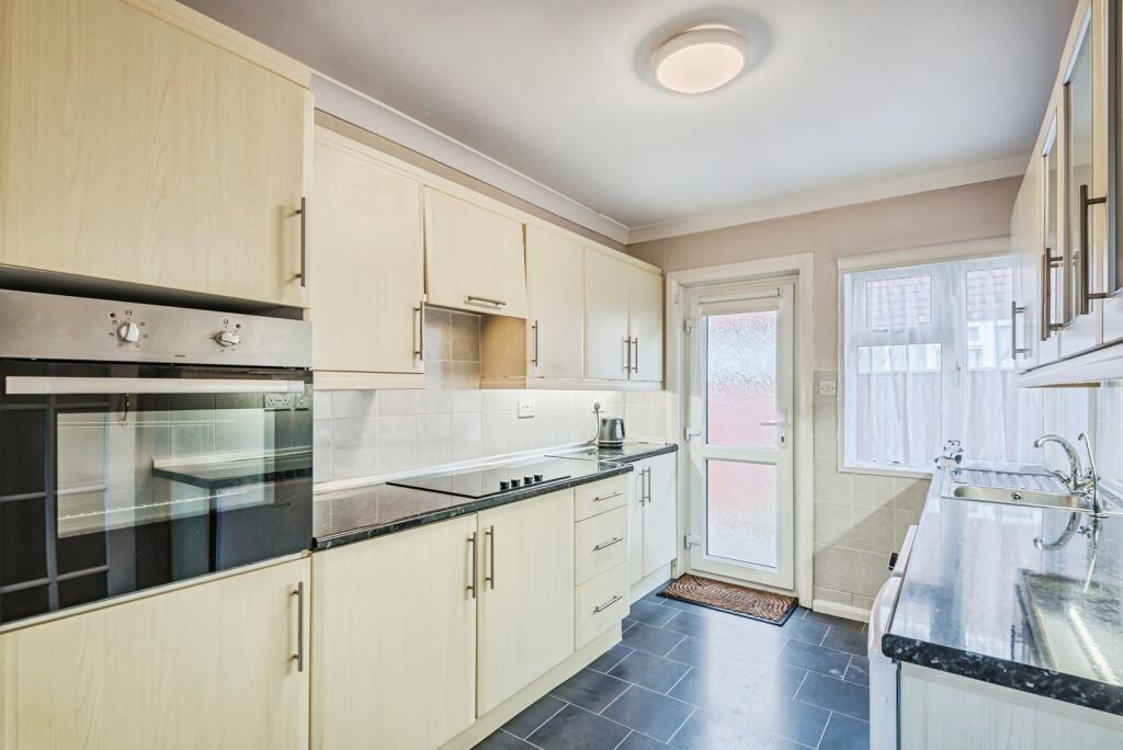 Dominion Road, WORTHING, West Sussex, BN14 - View 5