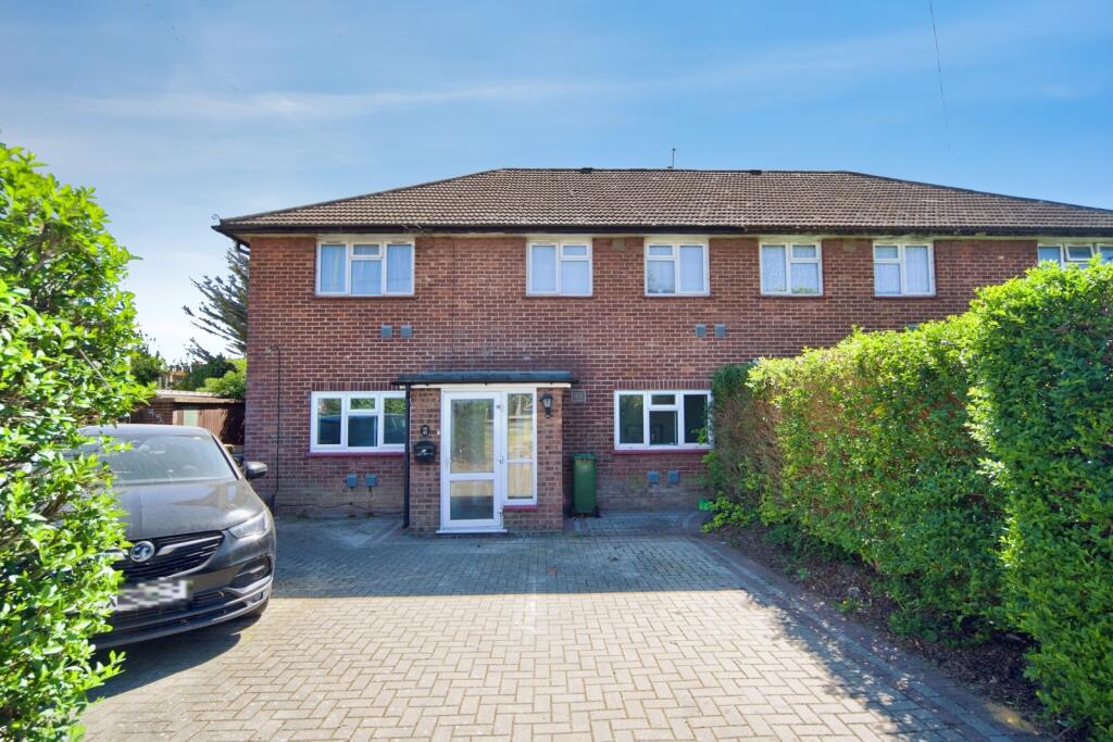 Main image of property: Eastern Avenue West, ROMFORD, Essex, RM6
