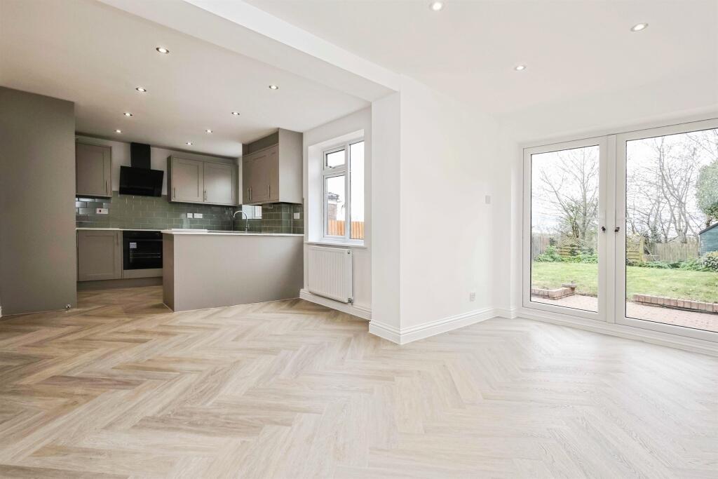 Fitzgerald Place, Brierley Hill photo 3