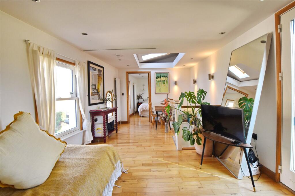House in Bristol - View 5