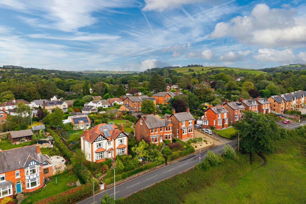 House in Stockport - View 4