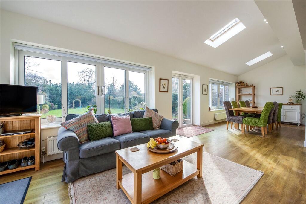 Harestock Road, Winchester, Hampshire, SO22 photo 4