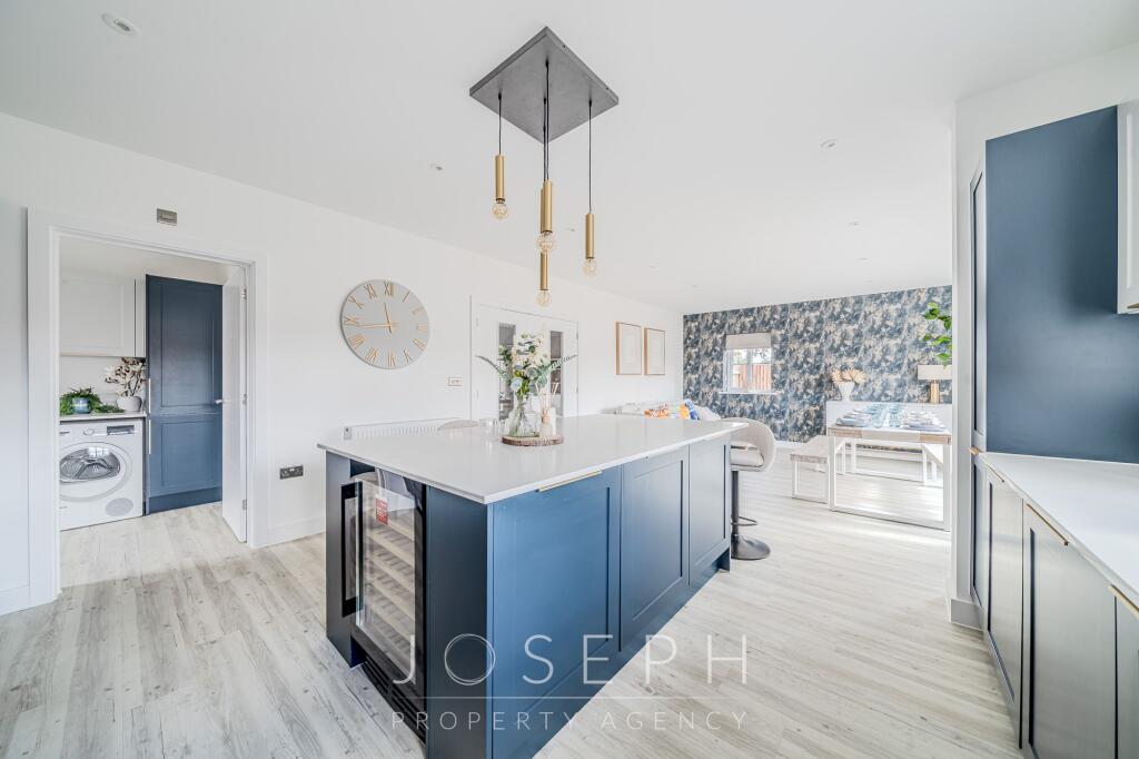 House in Babergh, East Bergholt - View 4