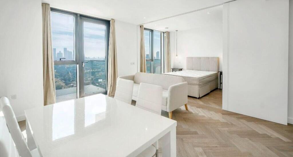 Studio flat for rent