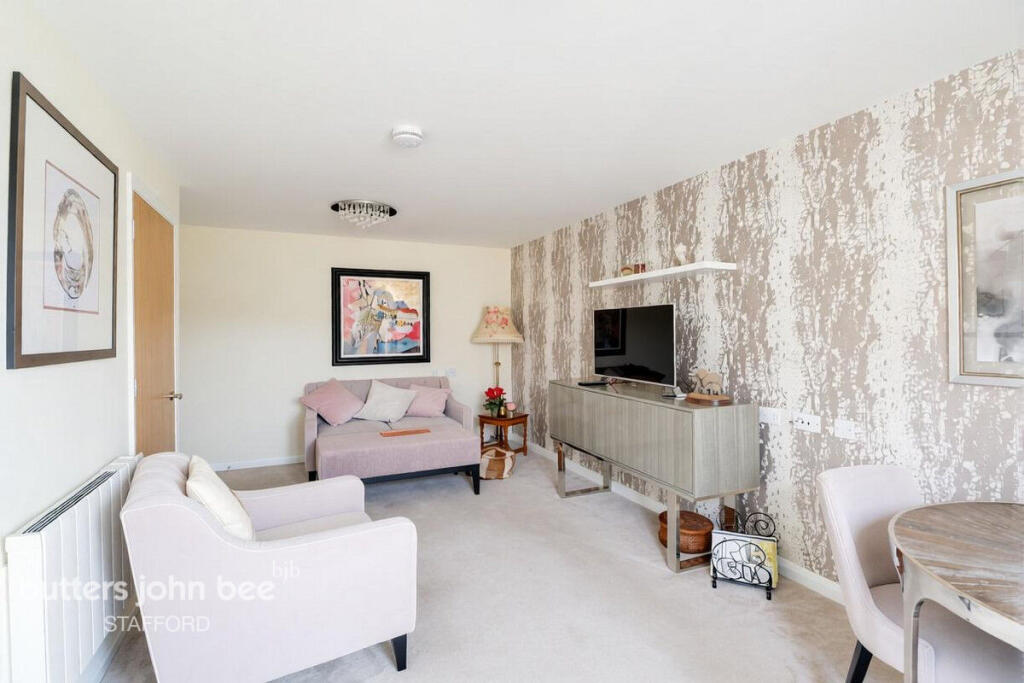 Apartment in Stoke-on-Trent - View 3