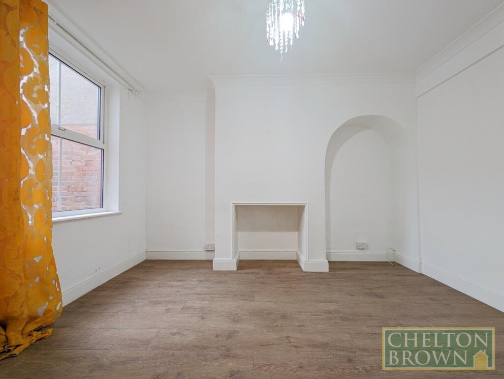 House in Northampton, Semilong - View 4
