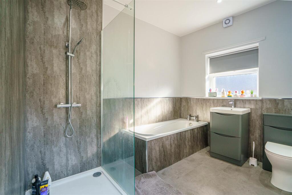 House in Newcastle upon Tyne - More