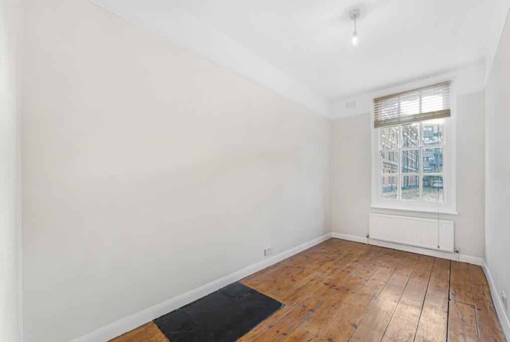 Gibson Gardens, Stoke Newington - More