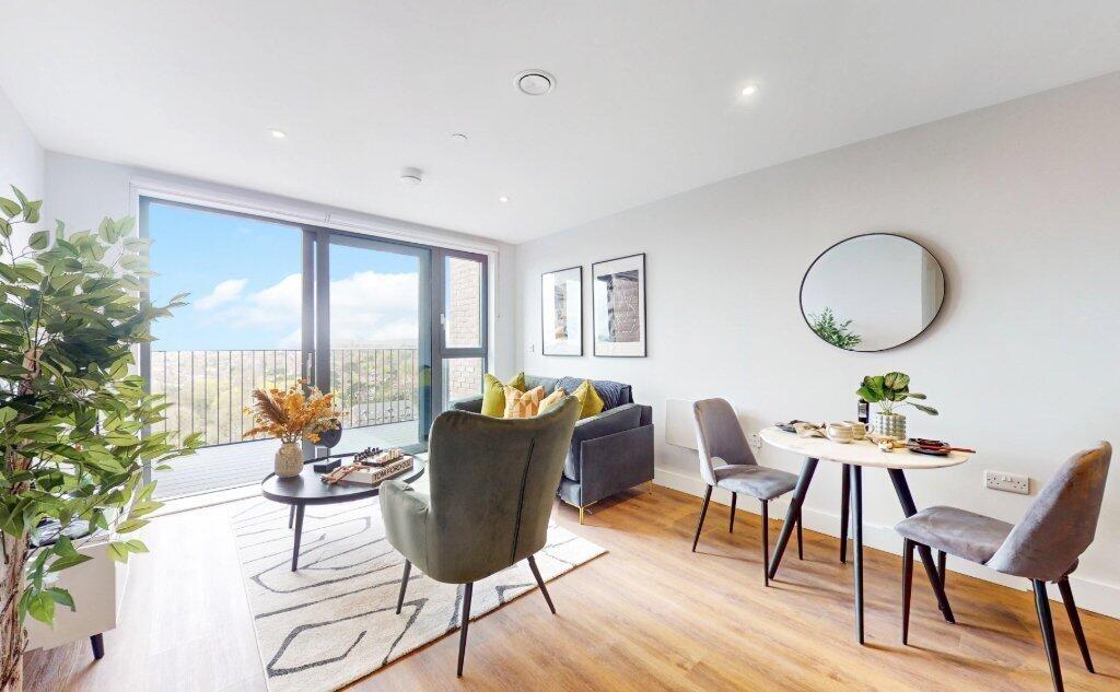 Apartment in Slough - View 4