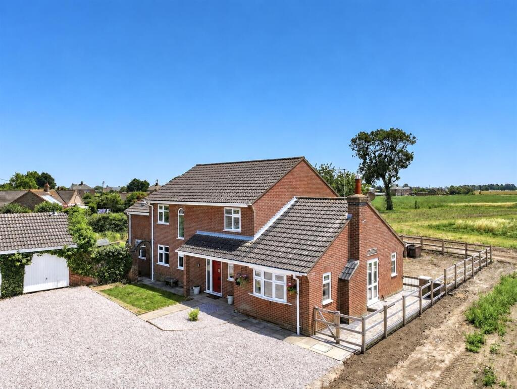 Main image of property: Roman Bank, Holbeach Clough